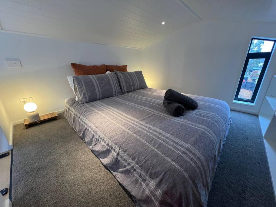 Alpine Chalet - Views, Fire-Pit, Central, Cosy Wanaka Extérieur photo